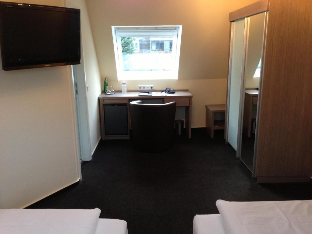 Hotel Destination 21 Dusseldorf Room photo